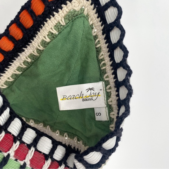 BEACH JOY | Boho Crochet Triangle Bikini Top Swimsuit in Green | S - Picture 7 of 8